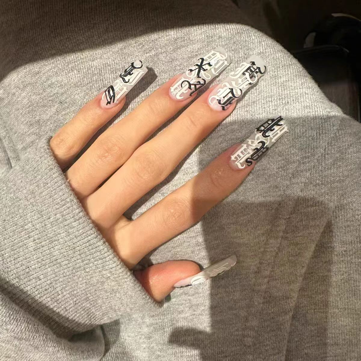 Square gothic black and white symbol Secondary image