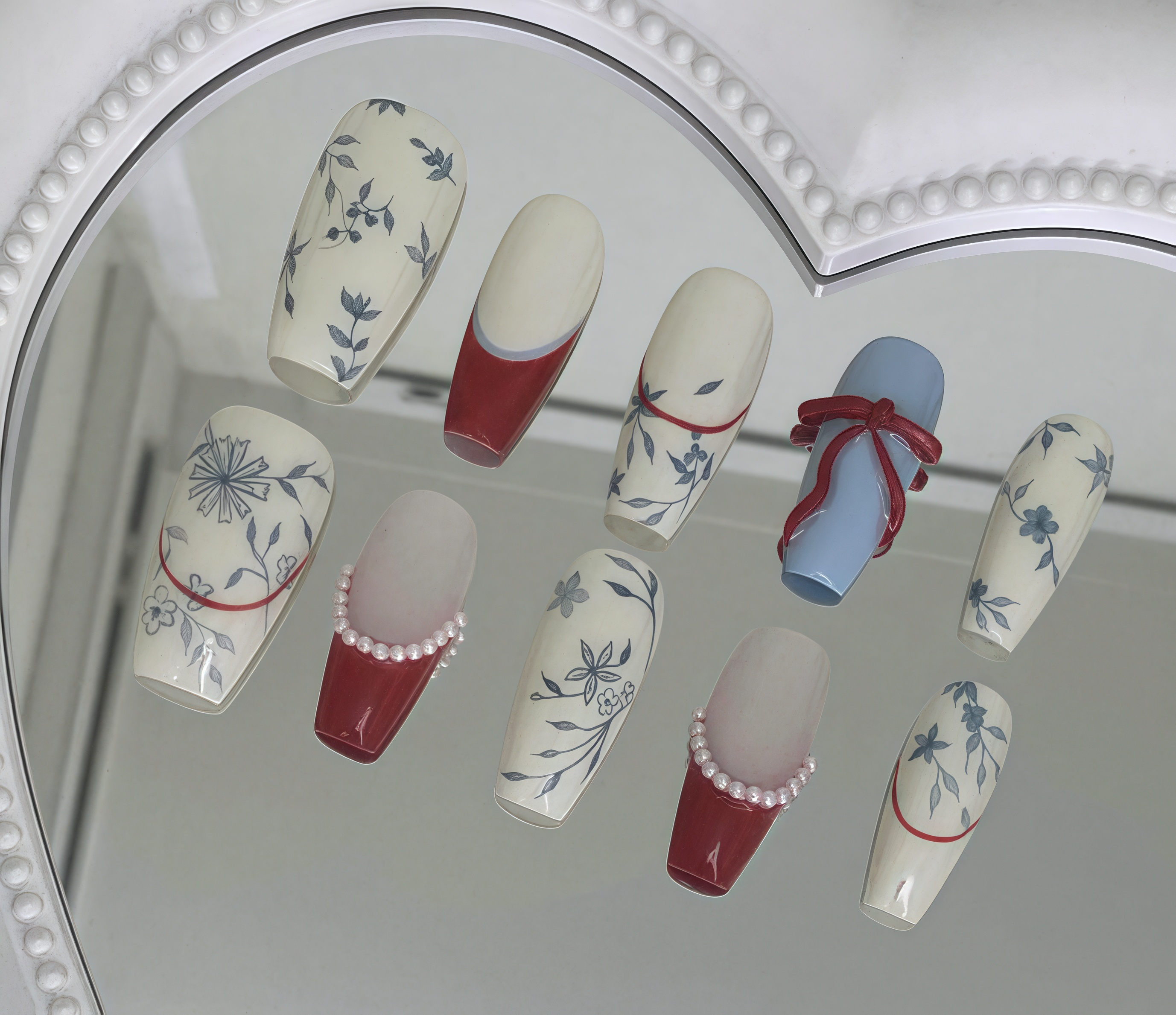 Vintage blue and white porcelain Secondary image