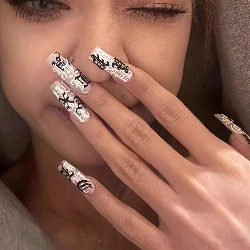 Square gothic black and white symbol