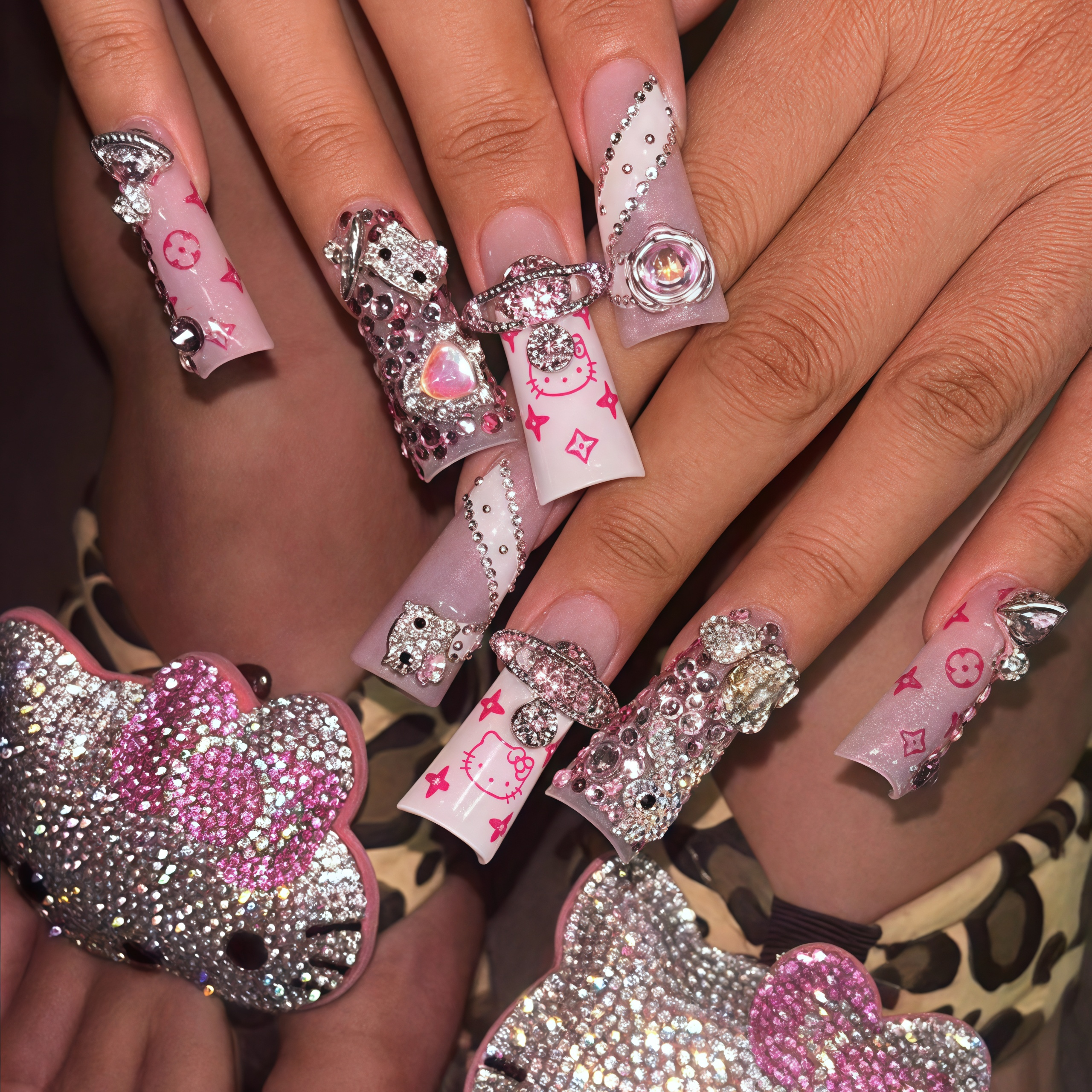 Pink diamond kitty Main image